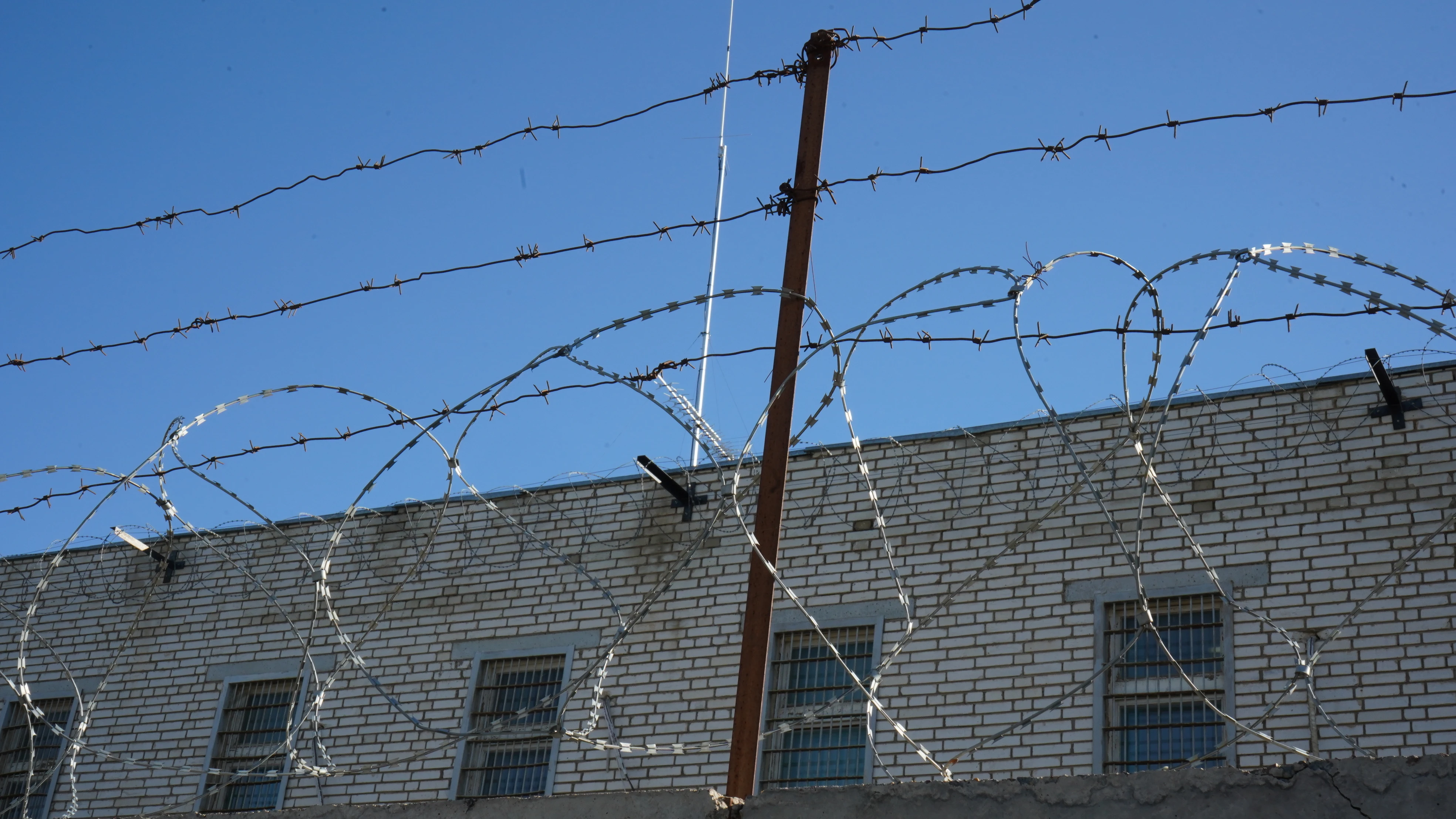 Маңғыстауда заң бұзған сотталғандар жазасын қайта темір торда өтейді